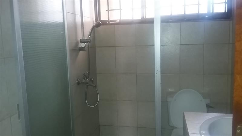 Town House for rent in Munyonyo Kampala