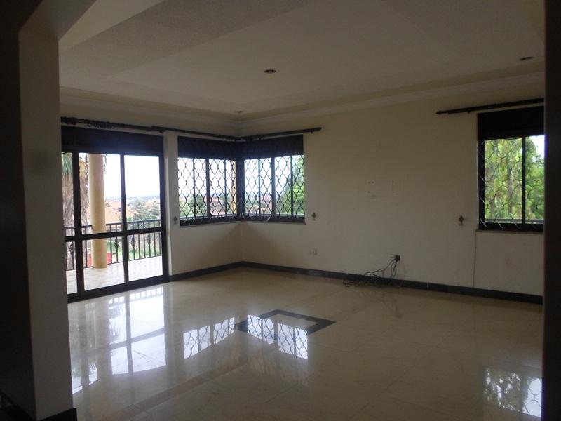 Maisonette for sale in Naalya Kampala