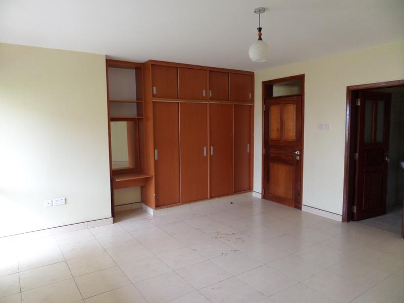 Apartment for sale in Bugoloobi Kampala