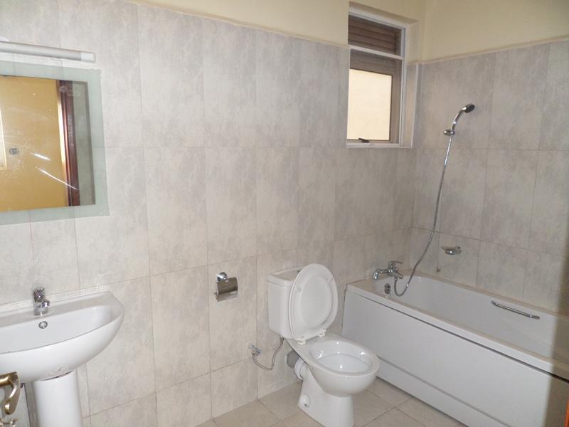 Apartment for sale in Bugoloobi Kampala