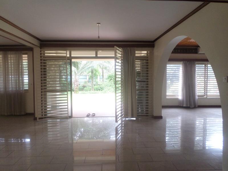 Maisonette for rent in Bugoloobi Kampala