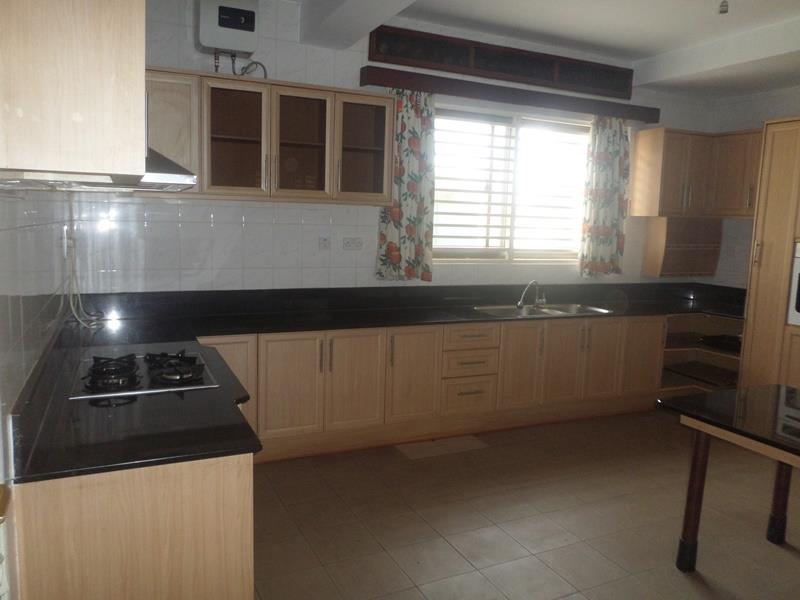 Maisonette for rent in Bugoloobi Kampala