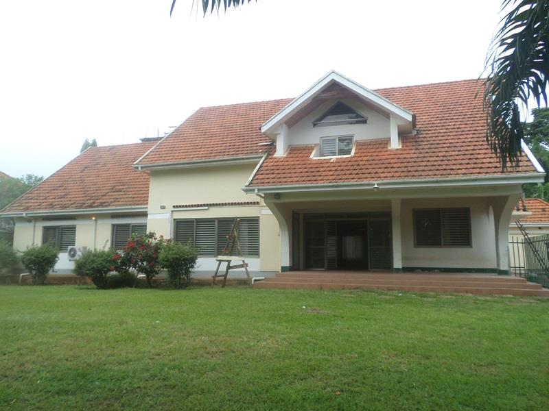 Maisonette for rent in Bugoloobi Kampala