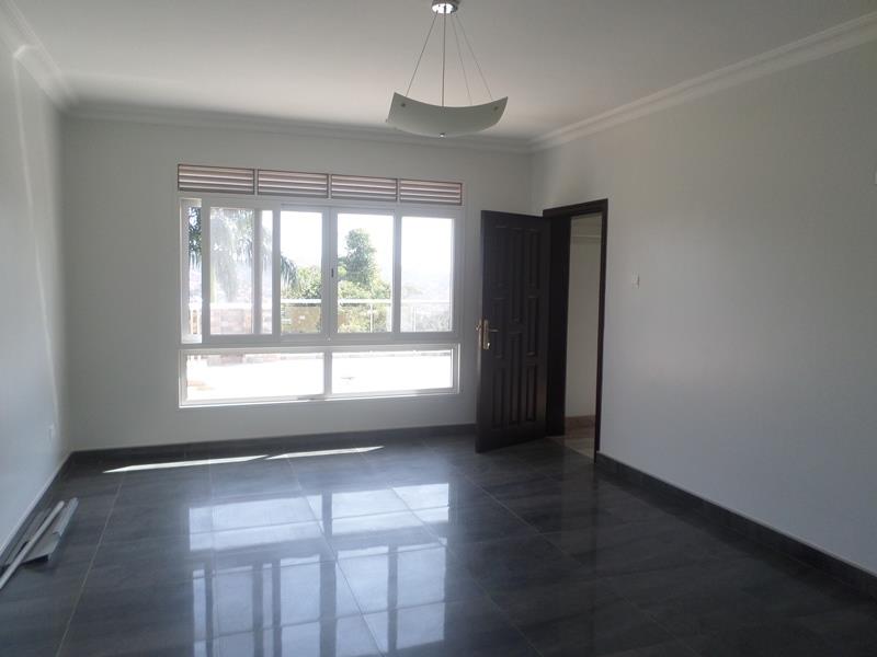 Maisonette for sale in Muyenga Kampala