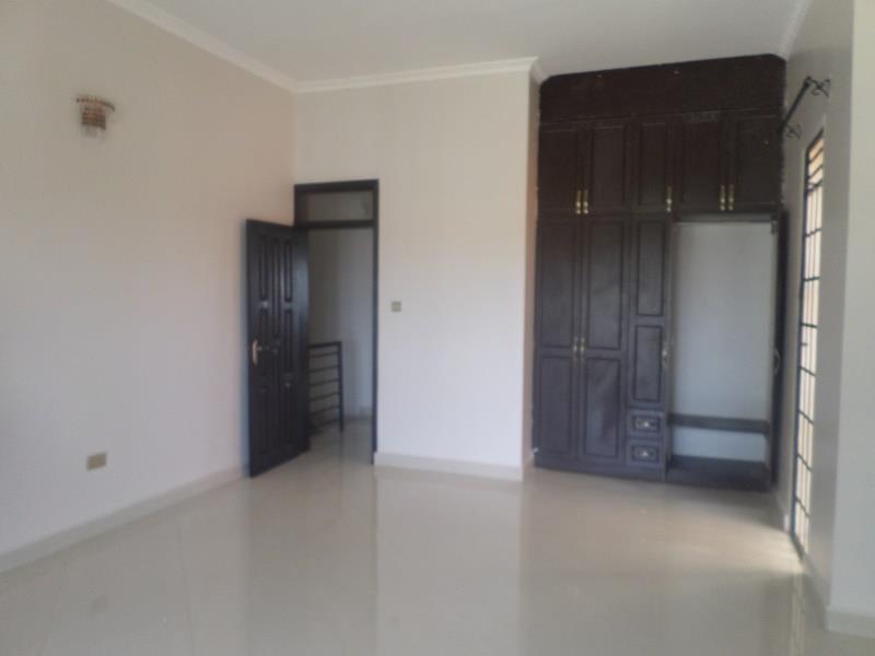 Town House for rent in Buziga Kampala