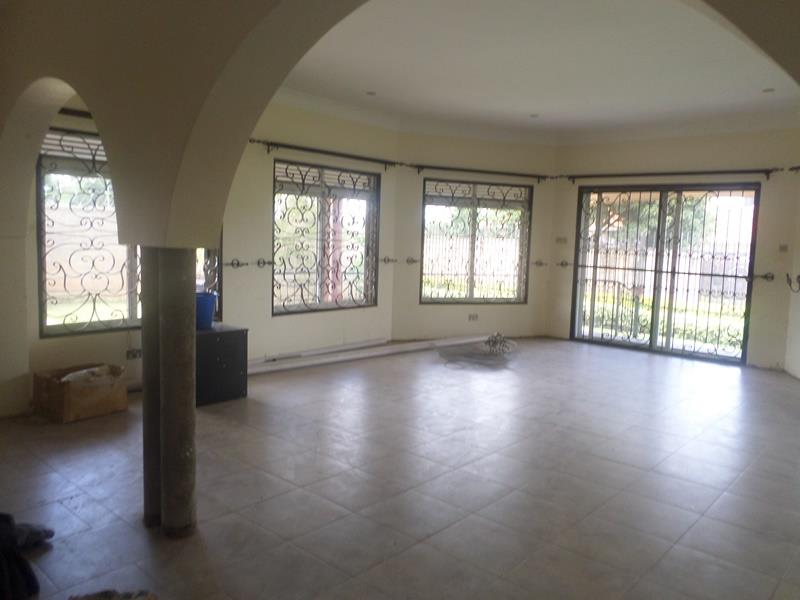 Bungalow for rent in Munyonyo Kampala