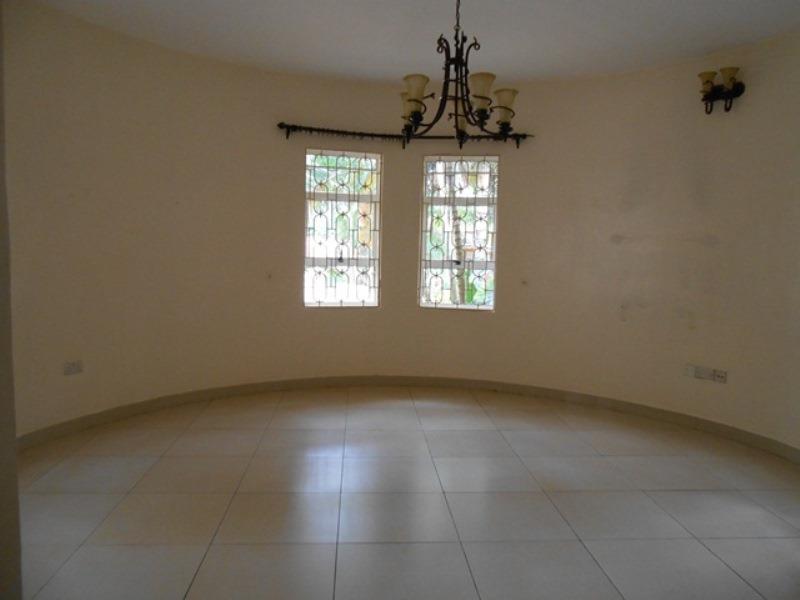 Town House for rent in Naguru Kampala