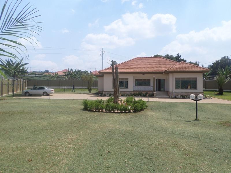 Bungalow for rent in Lubowa Kampala