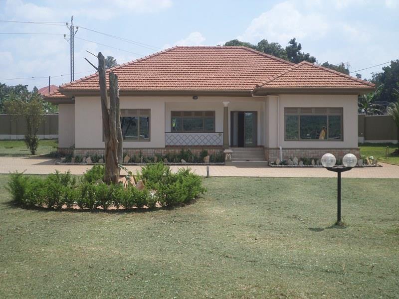 Bungalow for rent in Lubowa Kampala