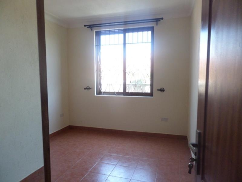 Duplex for rent in Muyenga Kampala