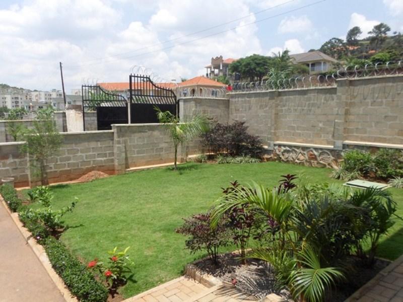 Storeyed house for rent in Lubowa Wakiso