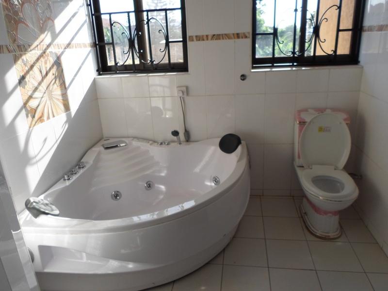 Town House for sale in Naguru Kampala