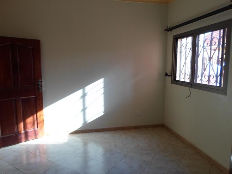 Town House for rent in Mbuya Kampala