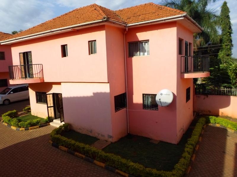 Town House for rent in Mbuya Kampala