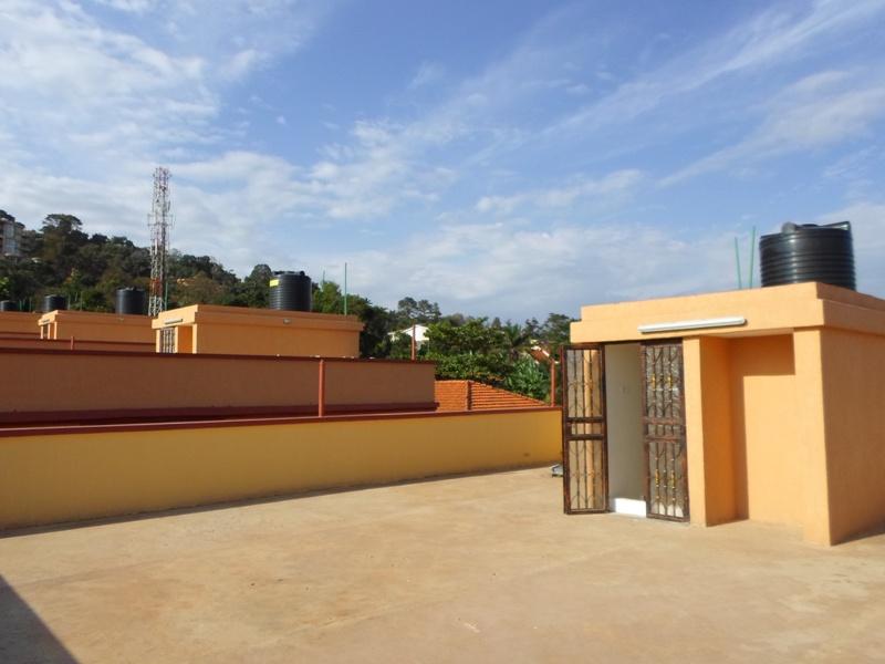 Town House for rent in Mbuya Kampala