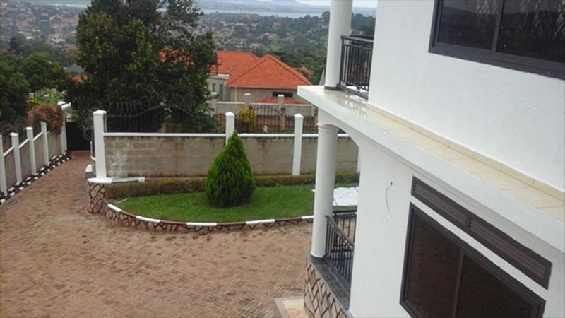 Mansion for rent in Buziga Kampala