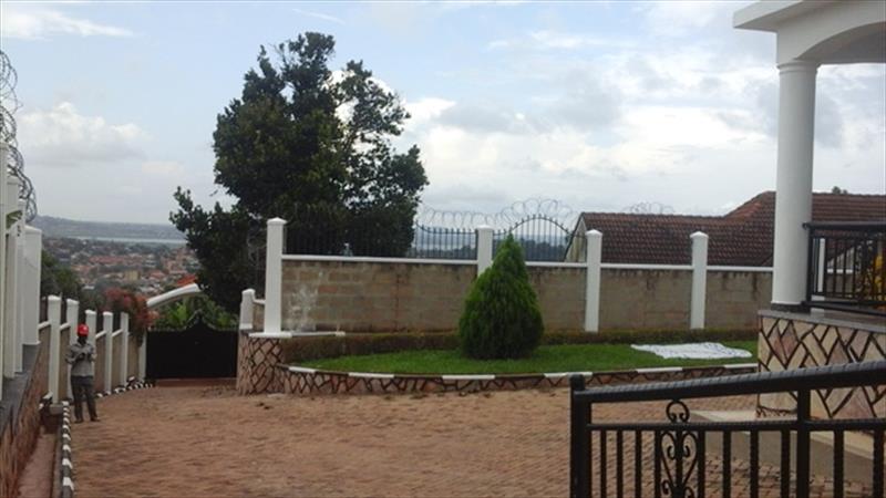 Mansion for rent in Buziga Kampala