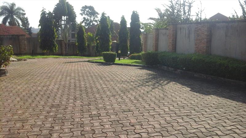 Villa for rent in Munyonyo Kampala