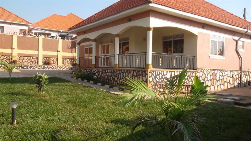 Bungalow for sale in Kitende Wakiso