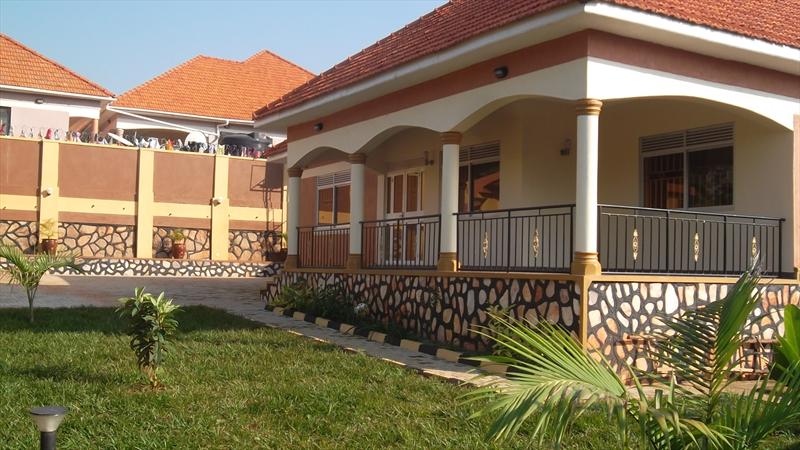 Bungalow for sale in Kitende Wakiso