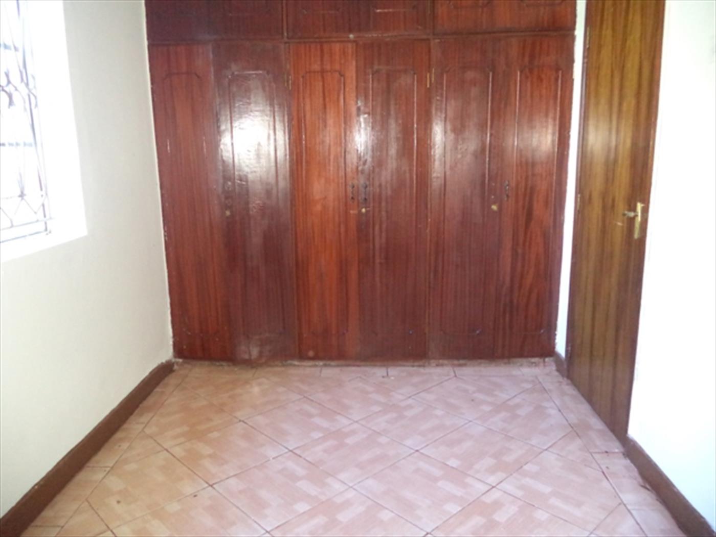 Bungalow for rent in Katabi Wakiso