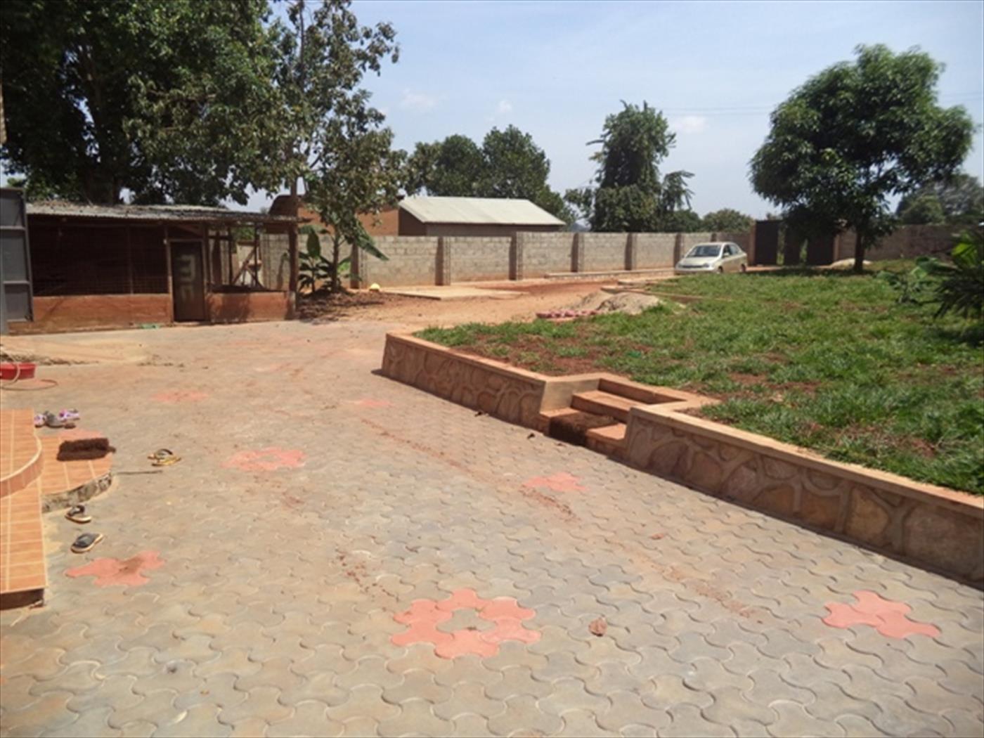 Bungalow for rent in Katabi Wakiso