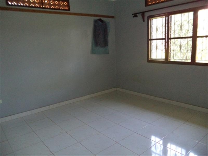 Bungalow for rent in Nkumba Wakiso