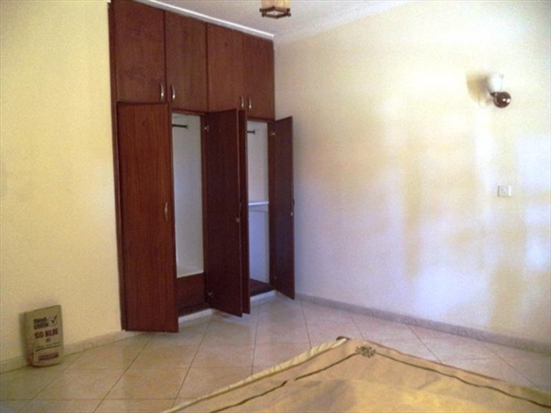 Semi Detached for rent in Kitinda Wakiso