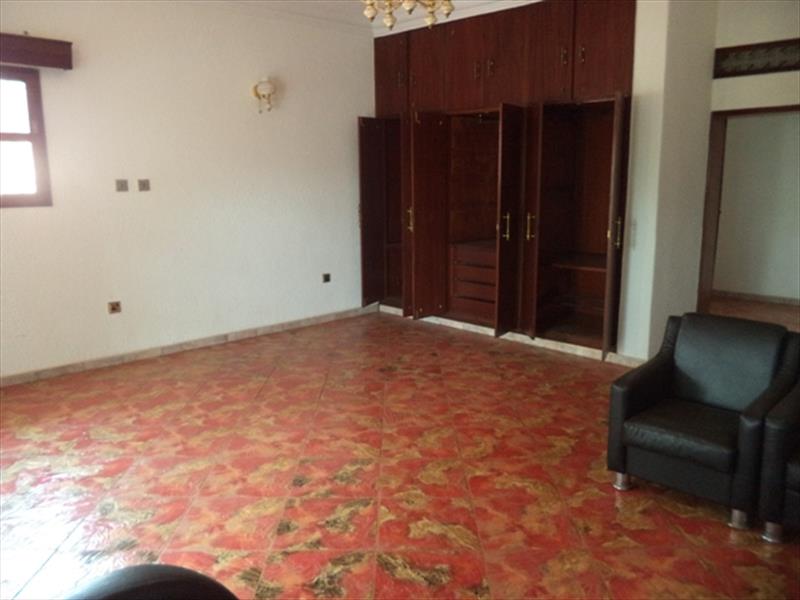 Mansion for rent in Entebbe Wakiso