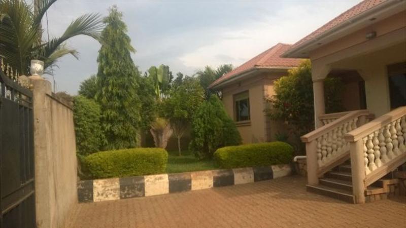 Bungalow for sale in Nalumunye Wakiso