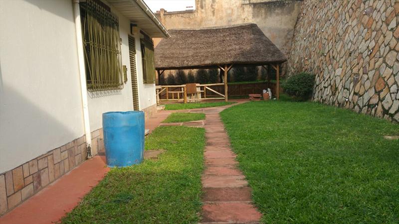 Mansion for rent in Kololo Kampala