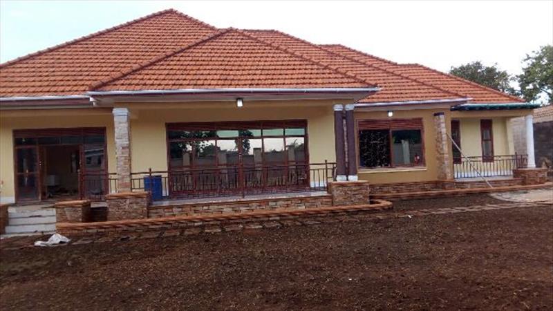 Bungalow for sale in Kira Wakiso