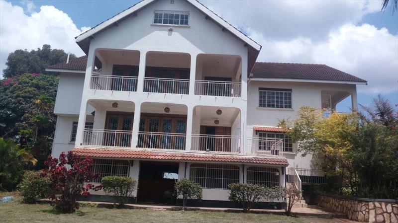 Mansion for rent in Mutungo Kampala