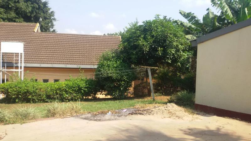 Bungalow for sale in Bugoloobi Kampala