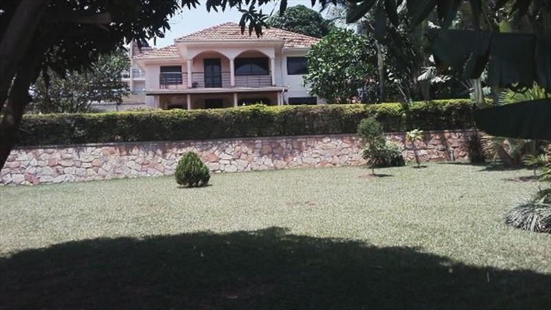 Mansion for rent in Mutungo Kampala