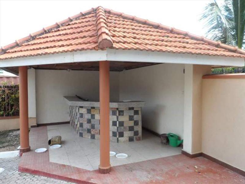 Maisonette for sale in Entebbe Kampala