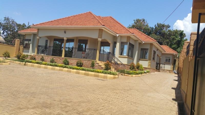 Bungalow for sale in Munyonyo Kampala