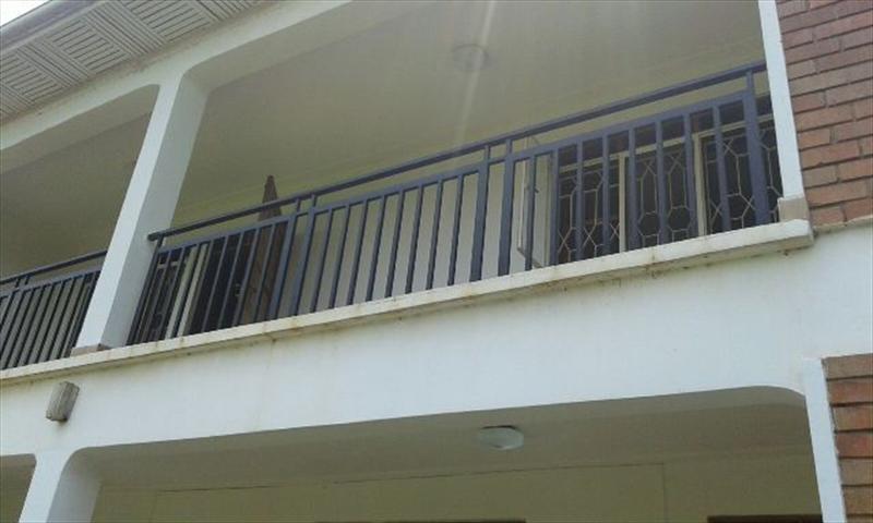 Town House for rent in Kololo Kampala