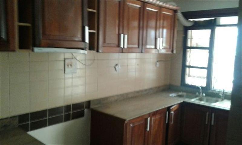 Town House for rent in Kololo Kampala