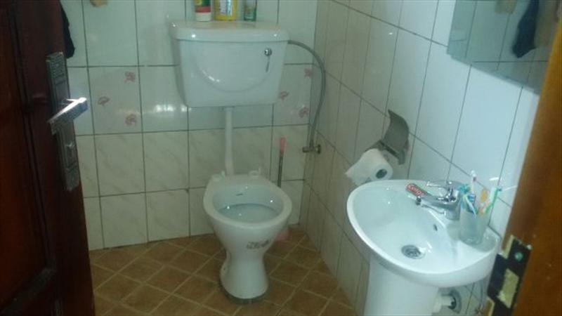 Bathroom (Toilet)