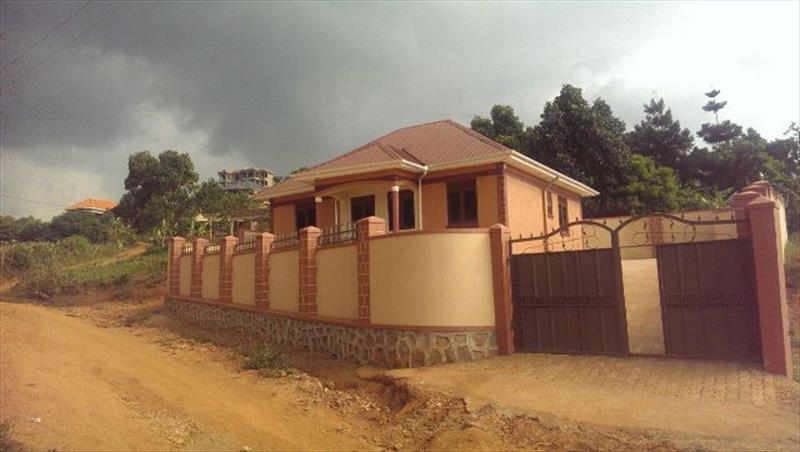 Bungalow for sale in Kitende Wakiso