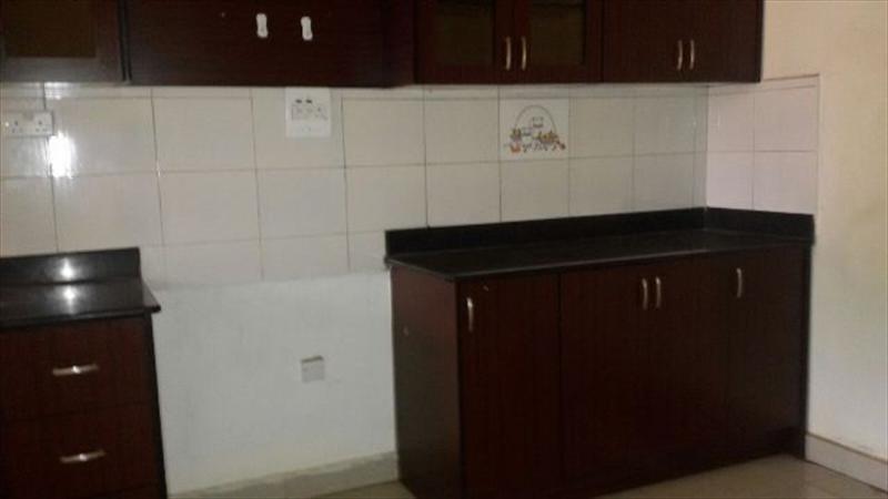 Mansion for rent in Bugoloobi Kampala