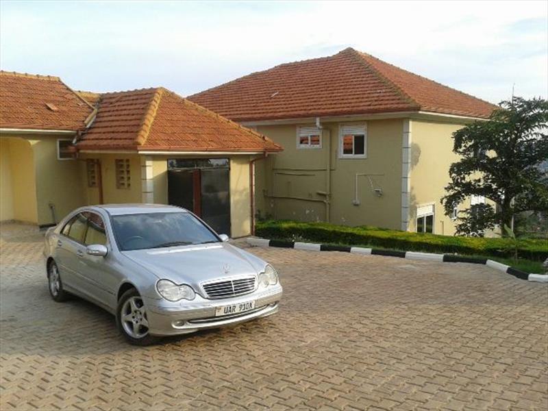 Mansion for rent in Buziga Kampala