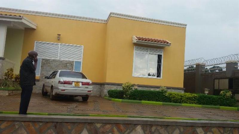 Bungalow for sale in Kisaasi Kampala