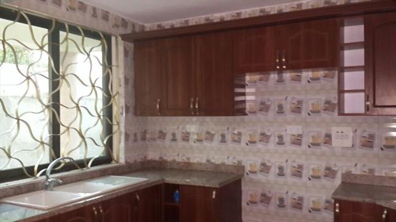 Mansion for sale in Kiwaatule Kampala