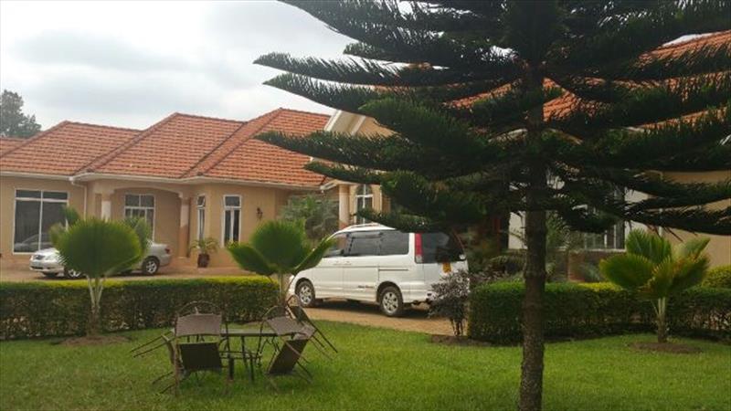 Mansion for sale in Bbunga Kampala