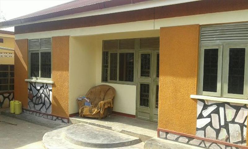 Bungalow for sale in Kiwaatule Kampala