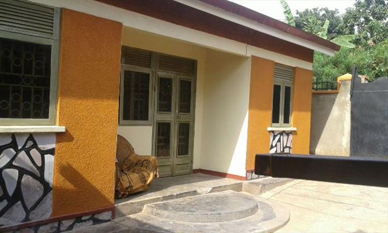 Bungalow for sale in Kiwaatule Kampala