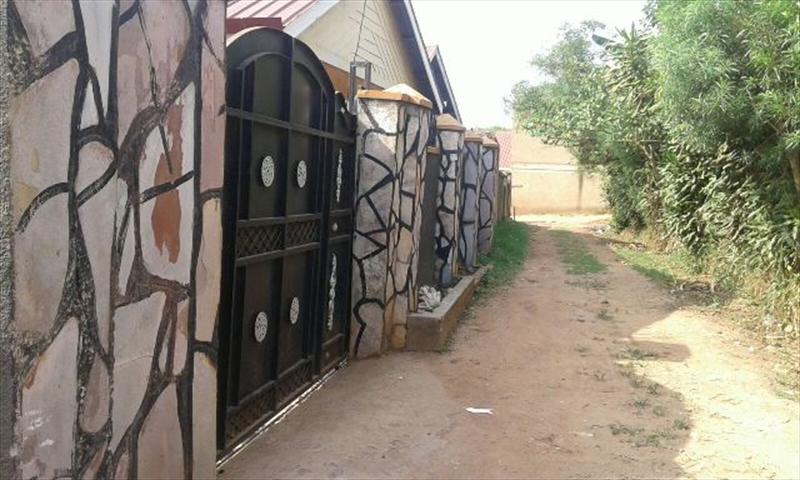 Bungalow for sale in Kiwaatule Kampala