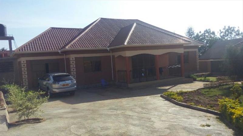 Bungalow for sale in Kitende Wakiso